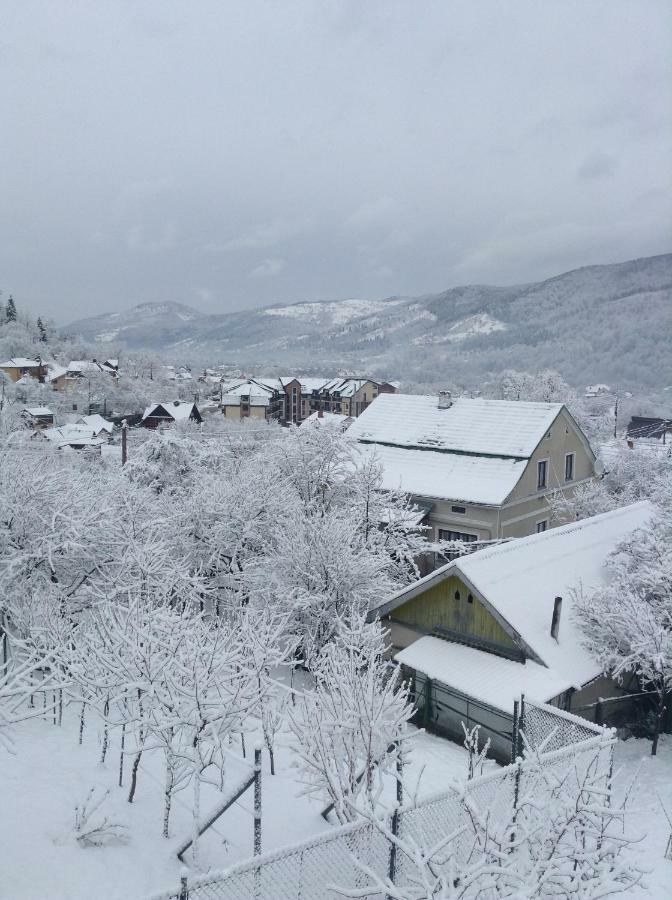 Appartamento Zabava Jaremče Esterno foto